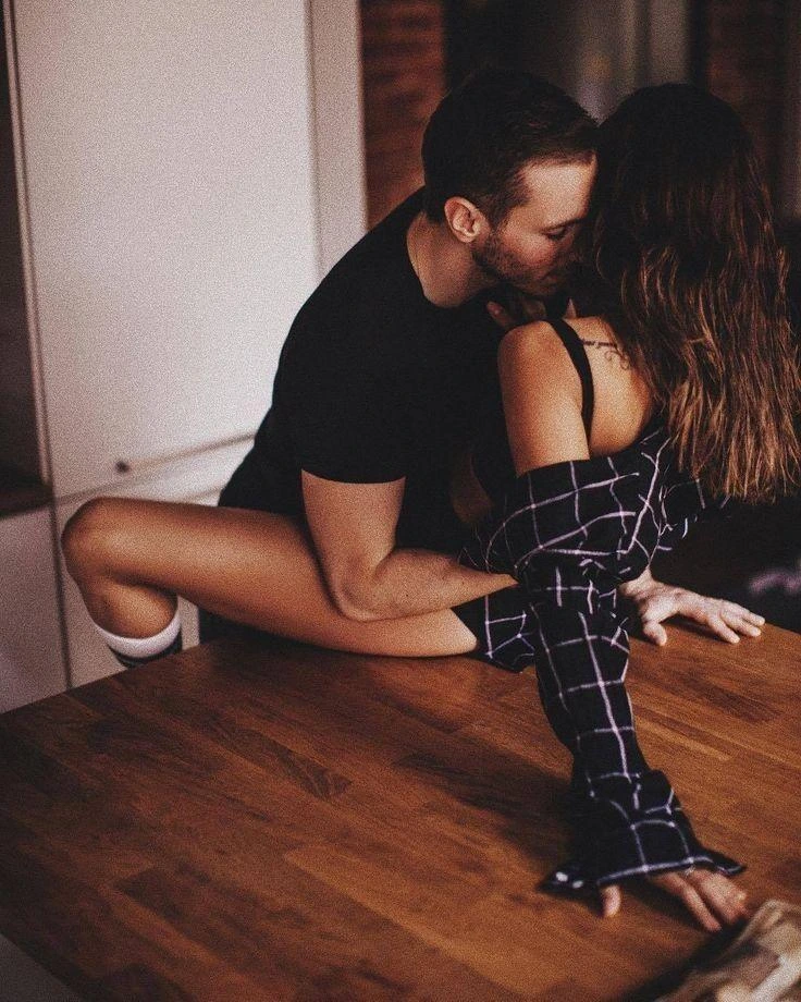 Casual Dating vs Adult Dating Sites: Which Is Best for Discreet Connections?